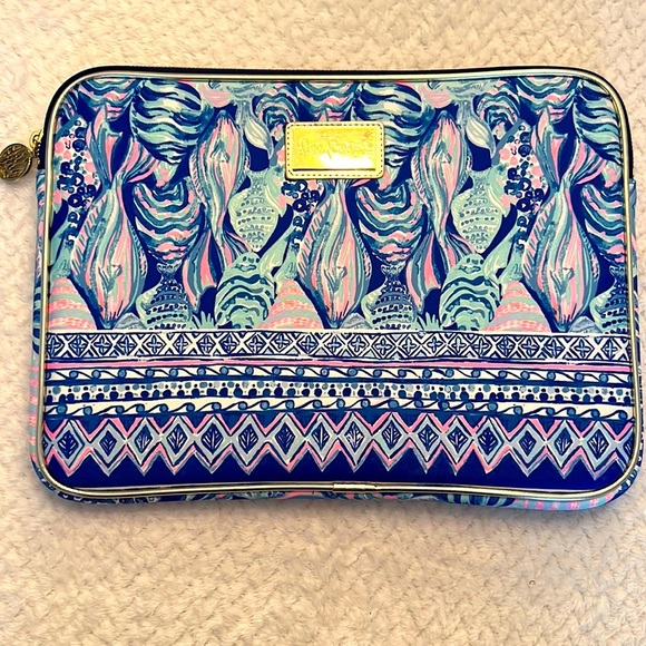 Lilly Pulitzer Womens Tablet Zip Up Padded Tech Pouch NEW  Blue Ocean Theme - Picture 1 of 5